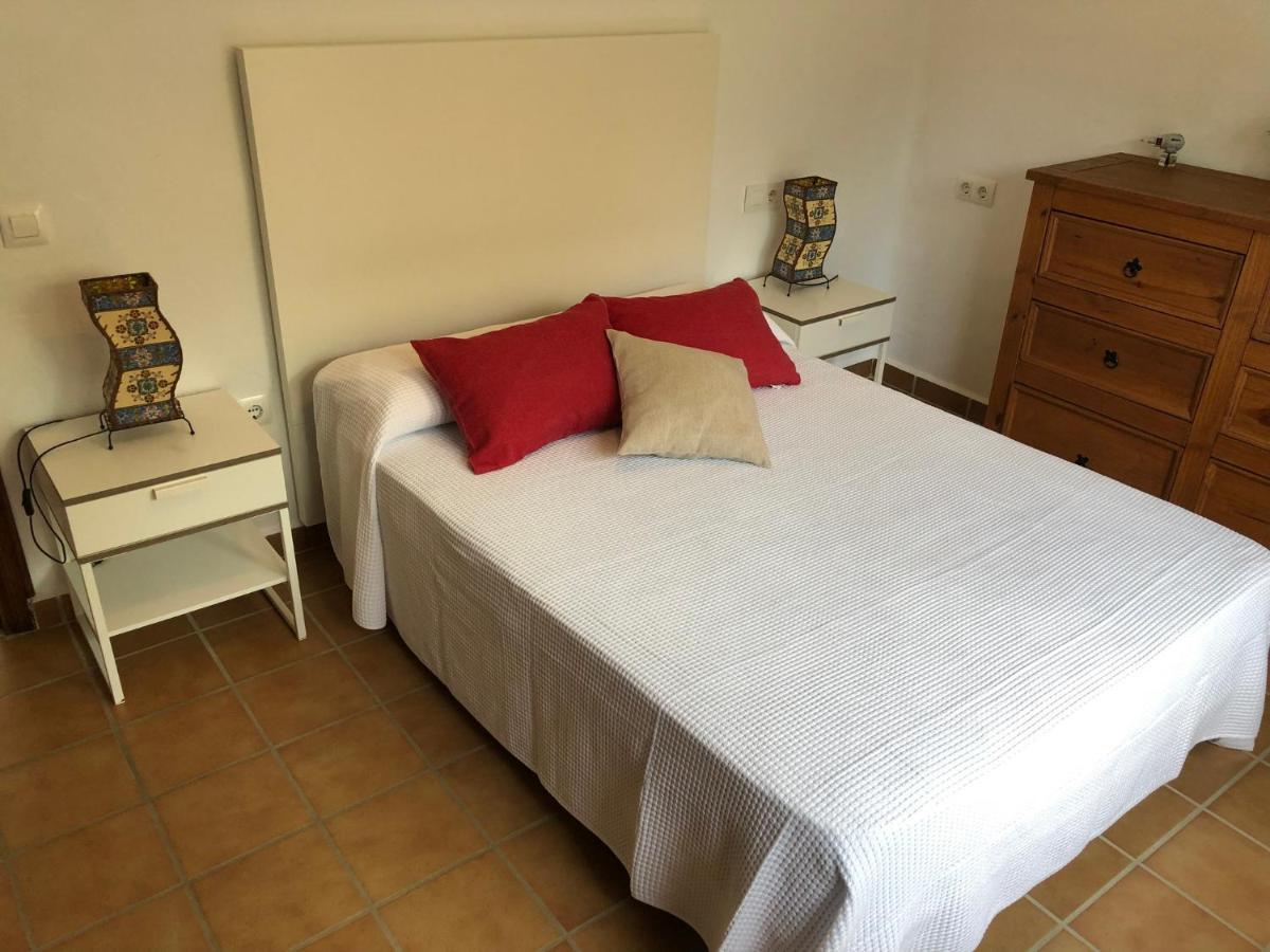 Apartamentos Cala Isabel Zahora Eksteriør billede