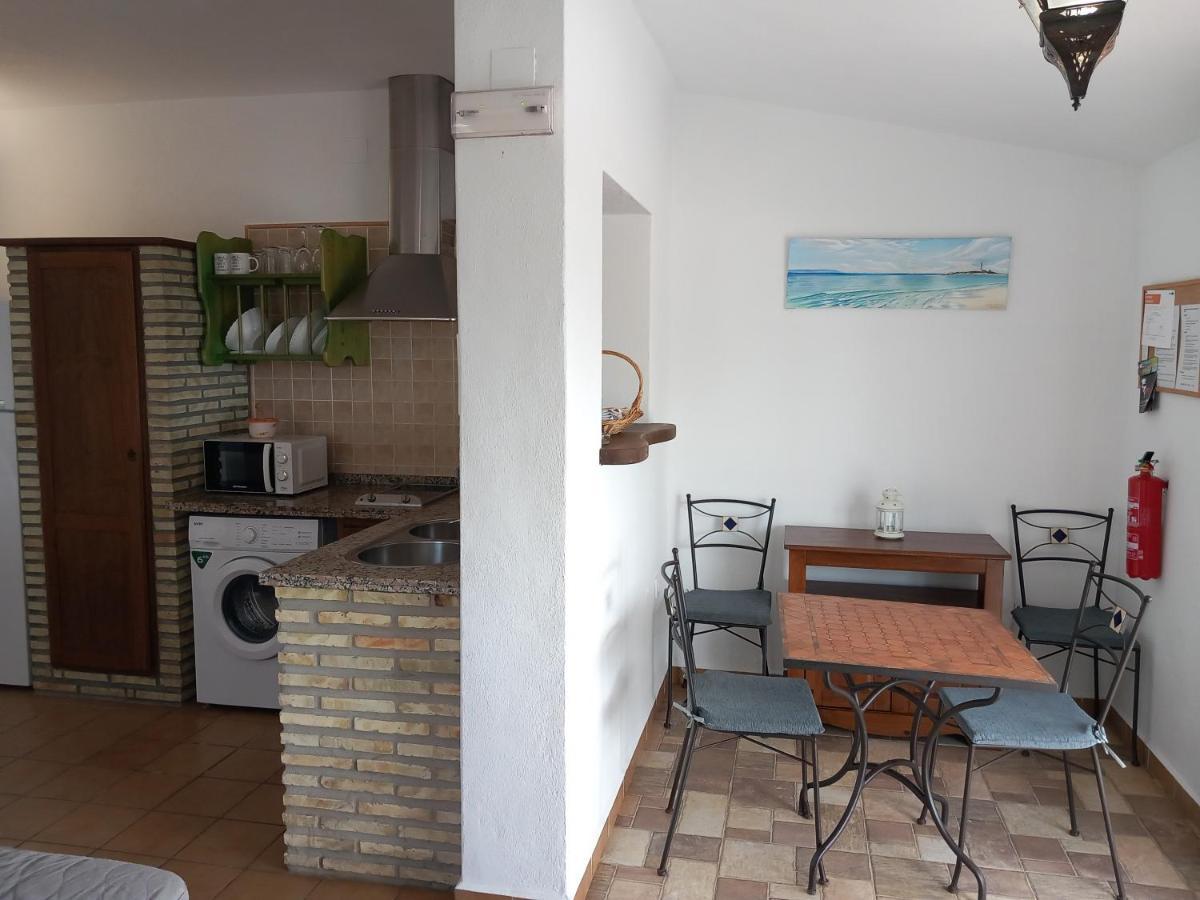 Apartamentos Cala Isabel Zahora Eksteriør billede