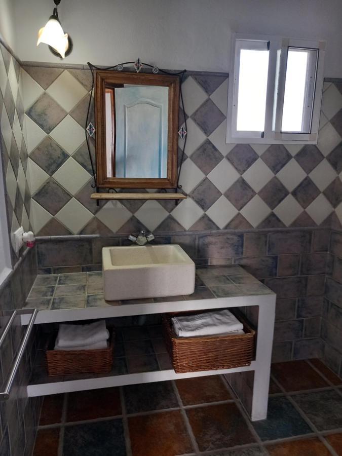 Apartamentos Cala Isabel Zahora Eksteriør billede